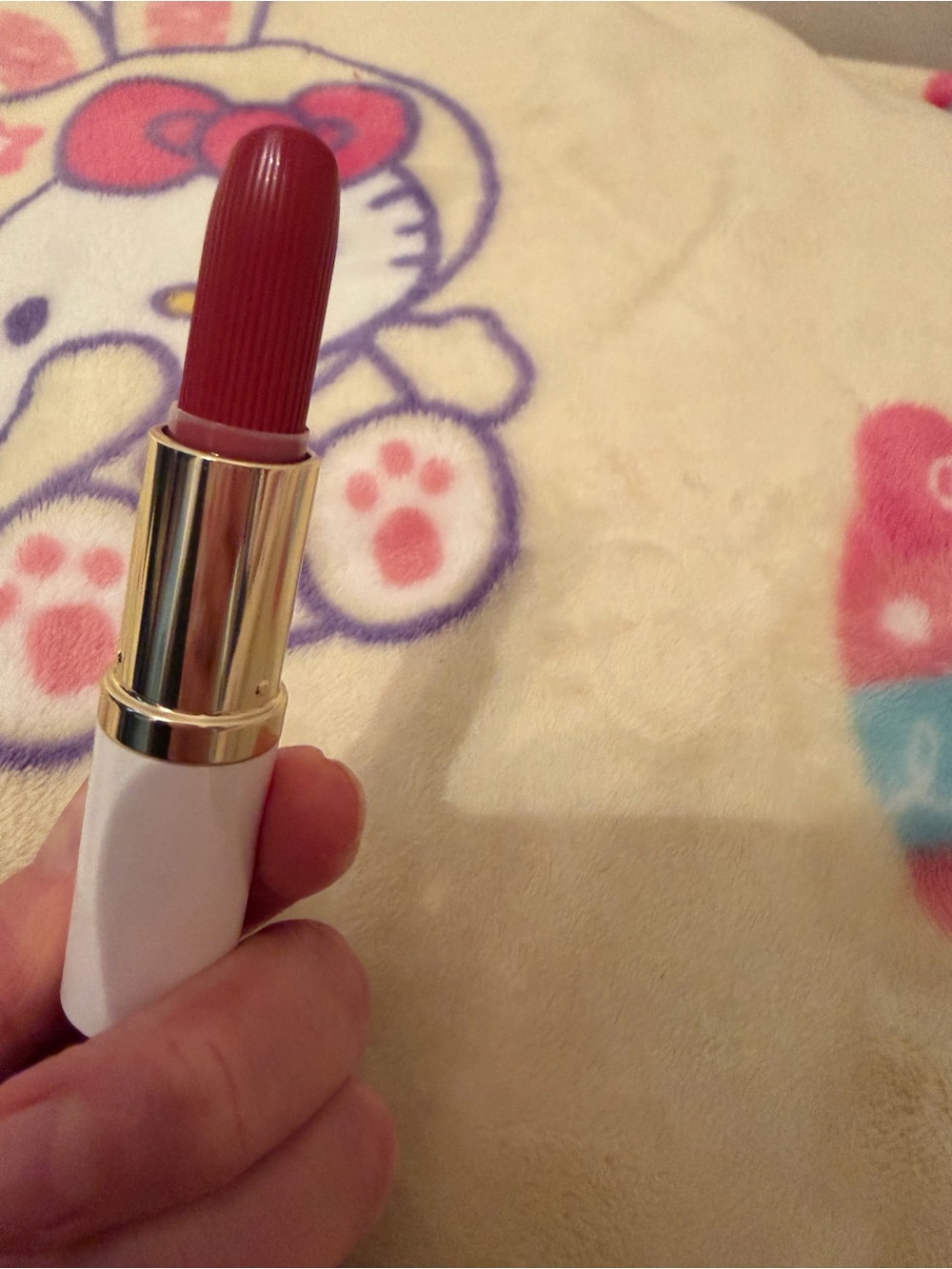 Estee lauder lipstick- 420 rebelious rose brand new